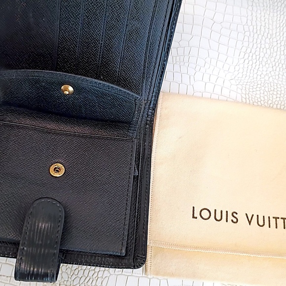Rare This LV Epi Leather Porte Billes Compact Wallet/ button accent-Wallet Only - Picture 10 of 15